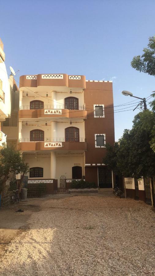 The Brown House Leilighet Luxor Eksteriør bilde